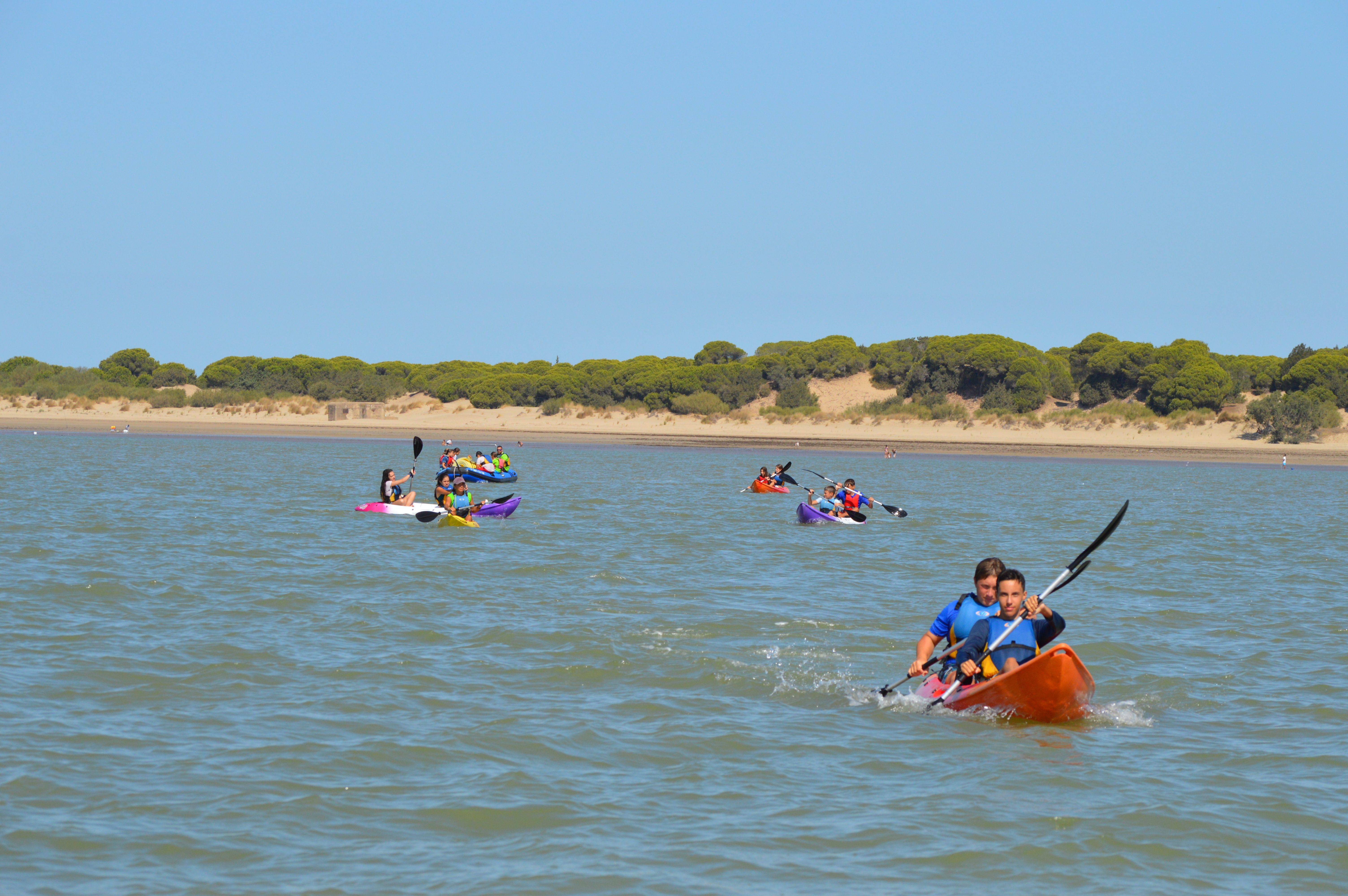 kayak con escolares
